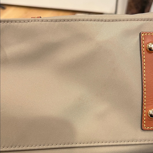 Dooney & Bourke Wayfarer Tan nylon‎ sac Shoulder Bag - Picture 5 of 15